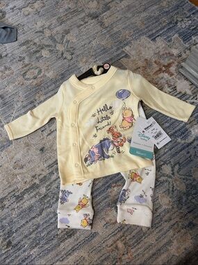 Disney Yellow Winnie the Pooh Baby Matching Set